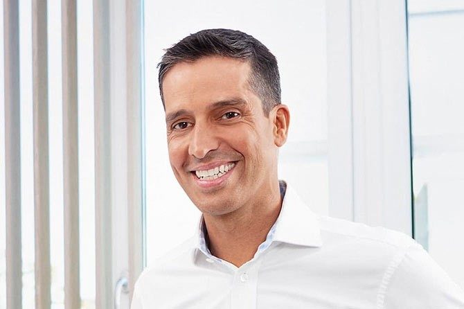 Dr. Alexis Freitas, F.E.B.S.